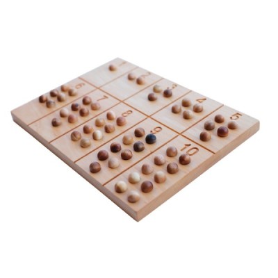 WOODEN NUMBER TRACKING BOARD with balls